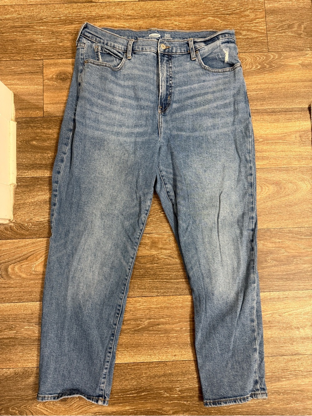 Old Navy Women's Light Blue Straight-Leg Jeans